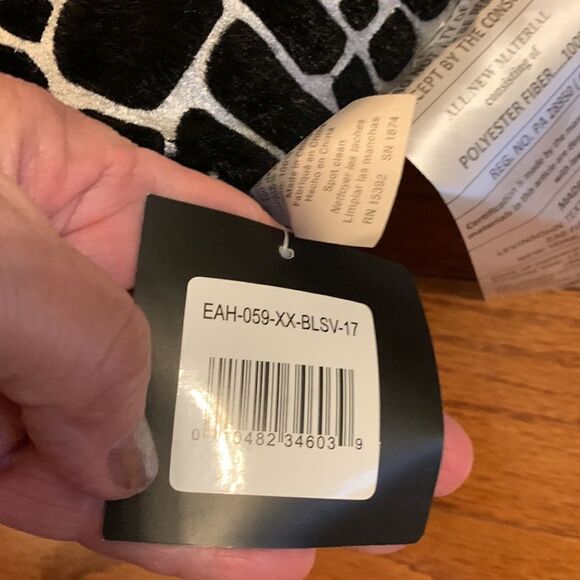 Edie@Home 12X20 pair of lumbar pillows.  Precious metals collection price FIRM - Picture 6 of 7